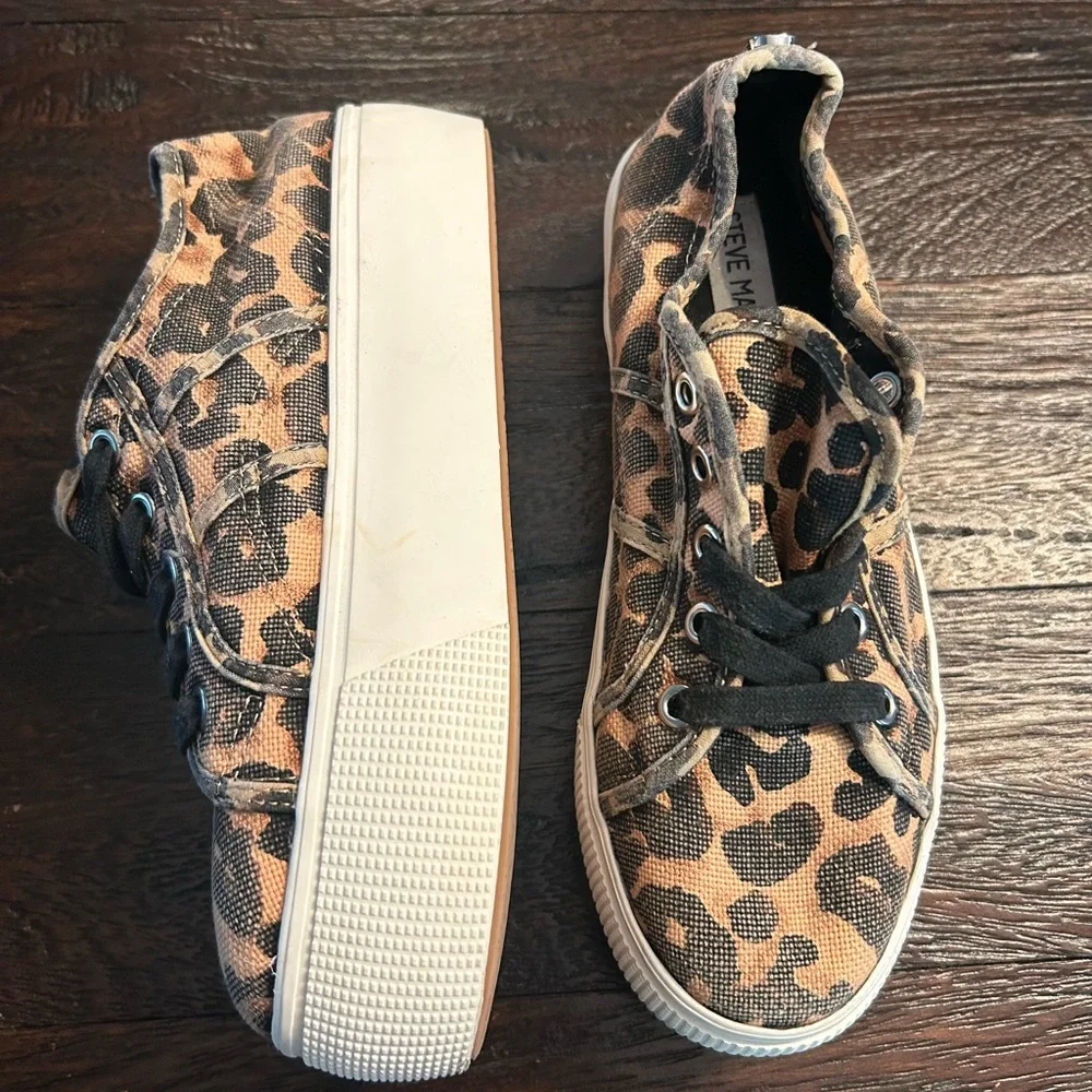 Steve Madden Emmi Platform Sneakers in Leopard with White Bottoms